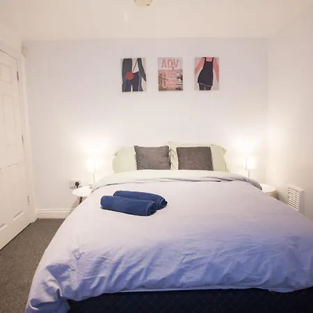 Warden Rd - Location Long By Shortstayuk Daire *